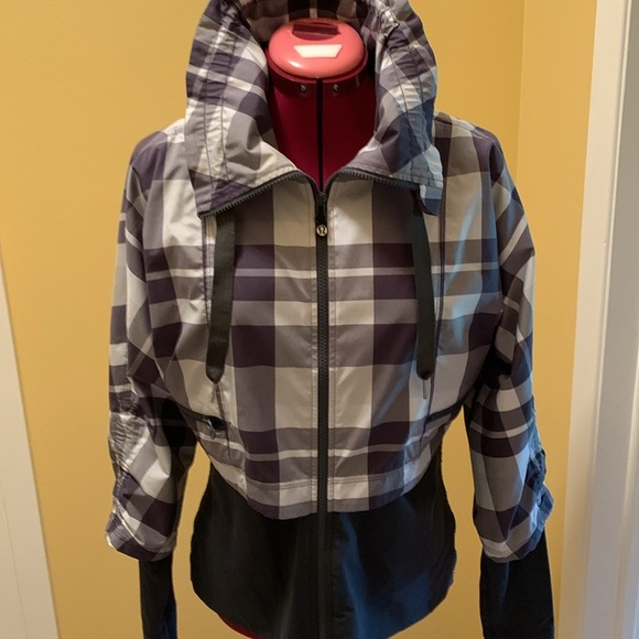 NWOT Lululemon Plaid Zipper front over Grey Jacket - Picture 10 of 12